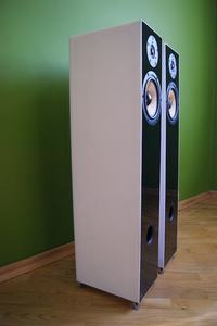 Szklanki - czyli kolumny pod�ogowe. (VIFA DX25, STX GDN-18-130-8-AKX)