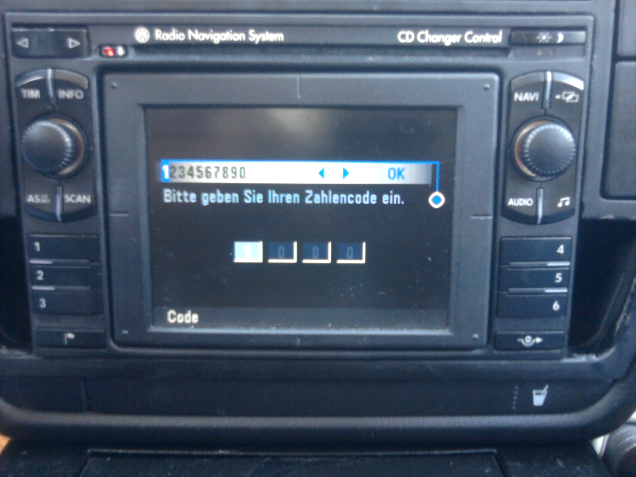 VW Passat B5 Radio Nav. System MFD kod elektroda.pl