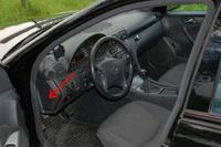 Lokalizacja bezpieczników w Mercedes W203