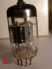Jak zidentyfikować lampy elektronowe bez widocznych oznaczeń?