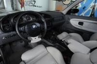 Wymiana głośników w BMW E36 Sedan