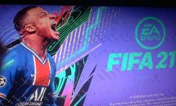 PS4 Slim - konsola zawiesza się, świeci się biała dioda