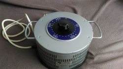 [Elektrotechnika] Jak podłączyć przewód zasilający do autotransformatora TAR I=10A?