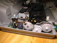 HP Photosmart C3180 - Jak wyczyścić separator? Nie pobiera kartek lub je zagina HP Photosmart C3180 - Jak wyczyścić separator? Nie pobiera kartek lub je zagina