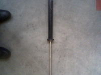 Identyfikacja przetwornika położenia liniowego w wtryskarce Sandretto z 1988 r.