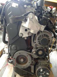 Location of Crankshaft Position Sensor in Peugeot 407 SW HDi 2.0 136 hp - P0337 & P0338