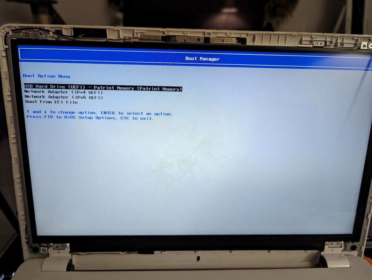 hp-15-bw0xx-b-d-instalacji-windows-10-na-dysku-ssd-goodram-cx400-512