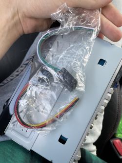 XBLITZ 250RF - Czy można w ten sposób podłączyć to radio?