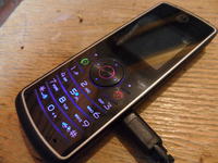 Telefon MOTOROLA W180-Sprawdzenie telefonu bez baterii. Jak? Telefon MOTOROLA W180-Sprawdzenie telefonu bez baterii. Jak?