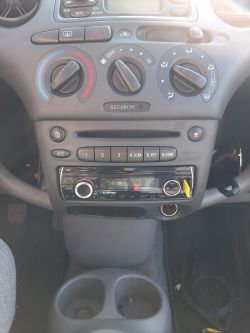 Toyota Yaris '99 - Brak dźwięku z głośników