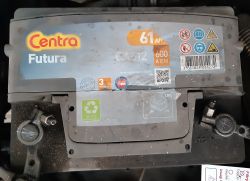 Sprawdzenie poziomu elektrolitu i czas ładowania akumulatora Centra Futura