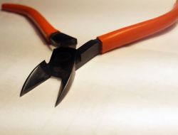 Precyzyjne szczypce tnące: Knipex 7803125, recenzja