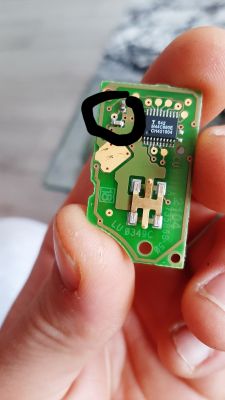 VW Touran 2005r - ograniczony zasięg pilota, działanie tylko od strony kierowcy