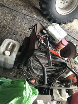 Budowa all-in-one: prostownik, ładowarka, zgrzewarka, tester - Pomocy