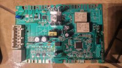 Płyta sterująca pralki Candy GCY 1052 D1 z widocznymi podzespołami elektronicznymi