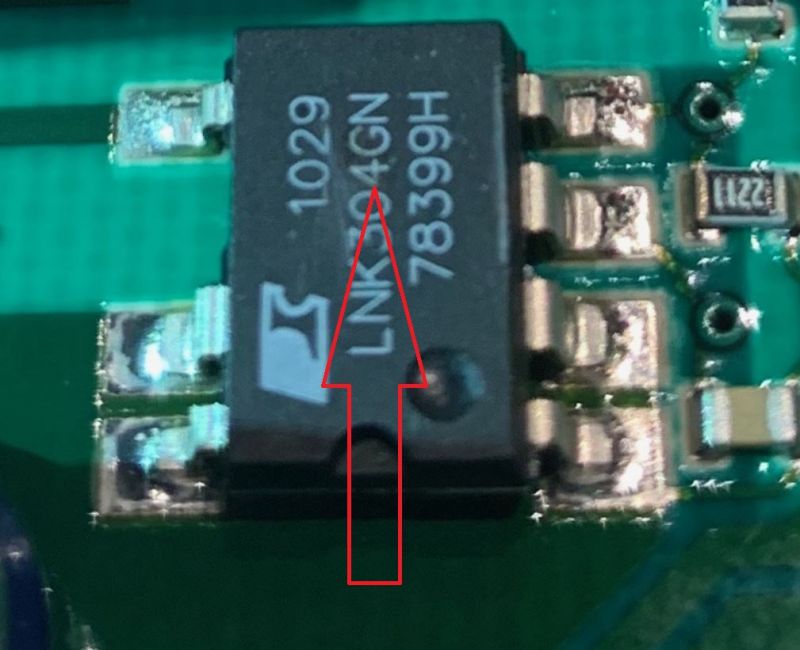 Bosch SRV55T43IU nie reaguje na włącznik - jak złożyć włącznik?