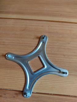 Montaż chłodzenia Intel na płycie głównej ACER G43T-AM4 - zatrzaski nie pasują