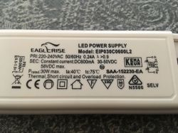 Plafon LED Mantra z zasilaczem Eaglerise miga ponownie po naprawie