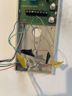 Unifon wielorodzinny Proel PA-456 - nie słychać rozmówcy