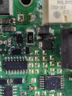 Renault Trafic 2007 - Nie działa szyba kierowcy. Kierunkowskazy szybko mrugają.