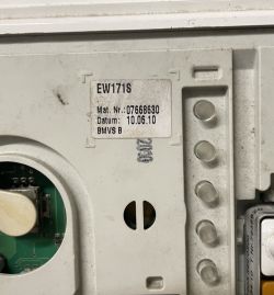 Miele W5821 - przestawione napisy na wyświetlaczu po naprawie przetwornicy
