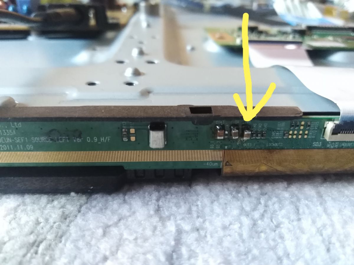 LG 32LM620s: Wyblakły obraz i pionowe pasy. Wymiana T-con 6870C-0401B ...