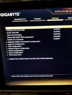 Bios nie wykrywa dysków SSD. Płyta główna gigabyte