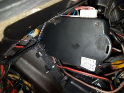 Audi 80 B4 avant 1.6 ADA - Nie da się odpalić, świecą awaryjne od alarmu oraz ni