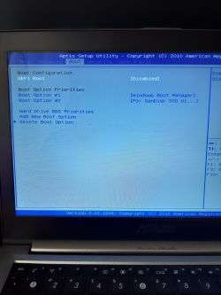 Asus UX31E RY010V - Wyłącza się nagle przy zasilaniu bateryjnym poniżej 50%