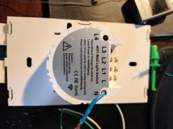 WiFi wall switch with visible L1, L2, L3, L4, and N terminals.