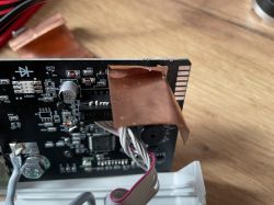 Modernizacja urządzenia elektronicznego z dodatkowym radiatorem i termopadami