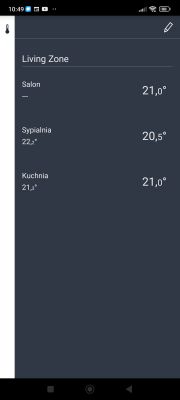 Ekran panelu sterującego Danfoss Link z wyświetlonymi odczytami temperatury dla różnych pomieszczeń.