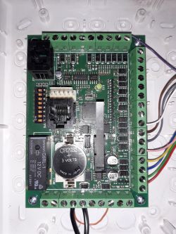 [Sprzedam] Kontrolery ACCO-KP, Czytniki CZ-EMM3, CZ-EMM4, Konwerter ACCO-USB SATEL z demontażu