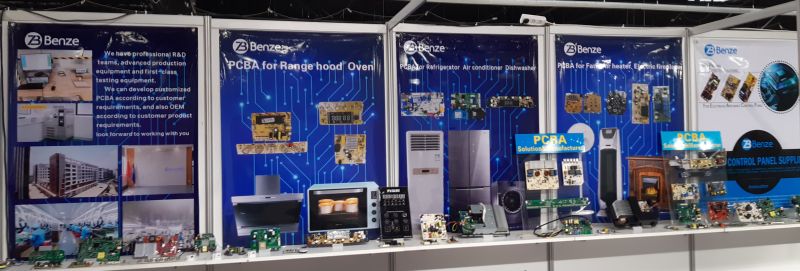 Stoisko Benze z produktami PCB na targach elektroniki.