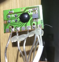 Migające lampki LED - jak przerobić na ciągłe świecenie?