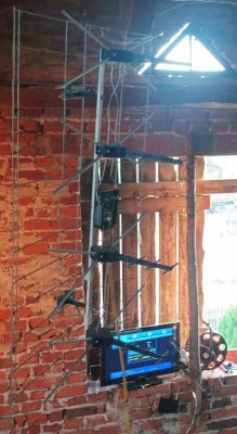 Zasilacz antenowy 12V i brak sygnału, a na tunerowym 5V jest