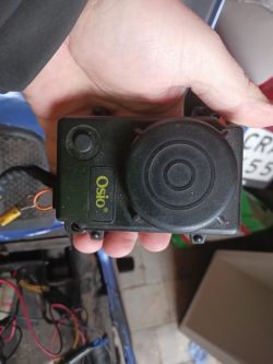 Jak działa alarm OSIO w motocyklu i jak go obsługiwać?