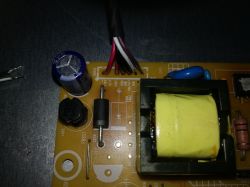 Jak zasilić matrycę TPM215HW01-HTN01 z akumulatora 24V?