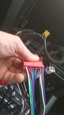 Audi a3 8p 2004r. Nie działają tylne głośniki i subwoofer