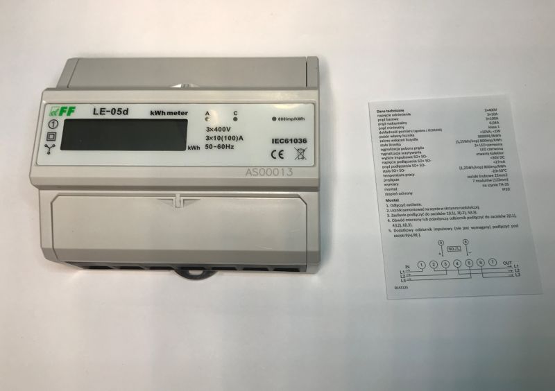 Trójfazowy licznik energii elektrycznej F&F LE-05d z instrukcją.
