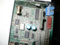 Identyfikacja alarmu z czarną obudową bez napisów - zdjęcia w linkach