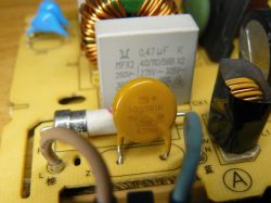 Playstation 4 zasilacz ADP-240 - Zasilacz ADP-240CR popalone elementy