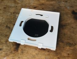 Appio 9620 Curtain Controller Housing Appio 9620 curtain controller housing with visible interior.