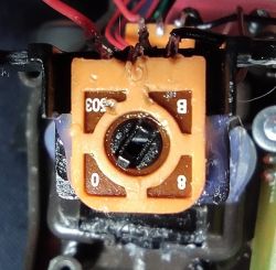 Poszukiwany potencjometr 50kOhm z zatrzaskami dla joysticka