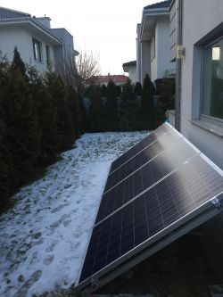 panele solarne - Podłączyłem 4 panele rownolegle