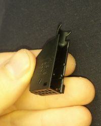 Jak podłączyć kable do układu regulacji lusterek w Golf IV?