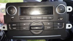 Dacia Duster 2018 - Jak rozkodować oryginalne radio do Dacoia Duster