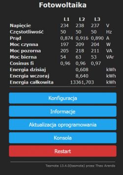 Interfejs użytkownika systemu fotowoltaiki z danymi o napięciu, częstotliwości i innych parametrach.