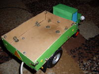Elektryczny model pojazdu: Łunochód (traktor)