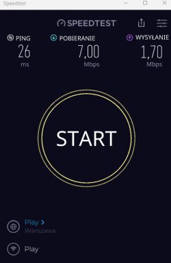 Zrzut ekranu z aplikacji Speedtest pokazujący wyniki testu prędkości dla sieci Play.